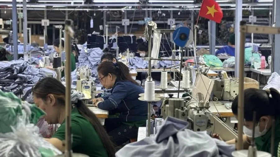 越南對美順差衝上1,140億美元首度超越中國！對中逆差卻高達773億美元結構性矛盾浮現的封面圖片