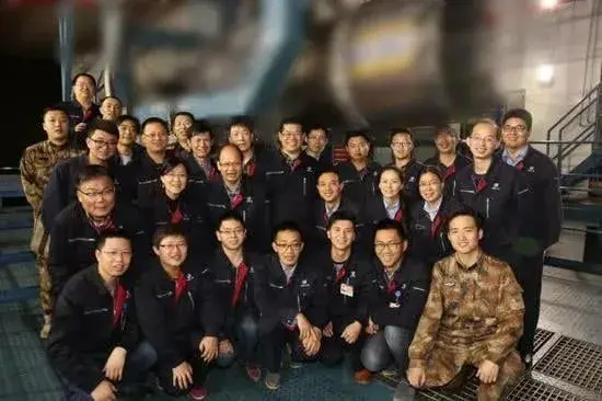 中國國產新一代渦扇中推首度曝光是2019年，從照片中發動機噴口鋸齒若隱若現被認為就是渦扇-19。（翻攝自新浪軍事）