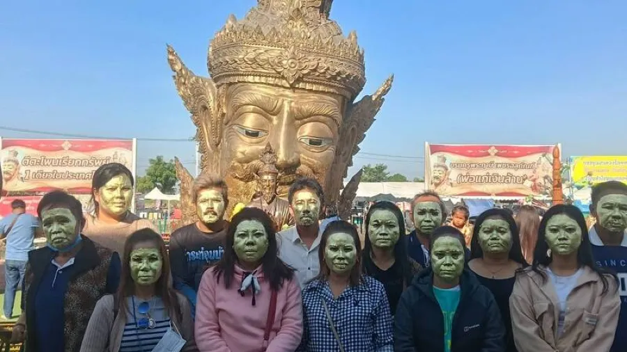 誰不想中頭獎！泰國「臉上貼金」佛寺靈驗到網友瘋狂求攻略～的封面圖片