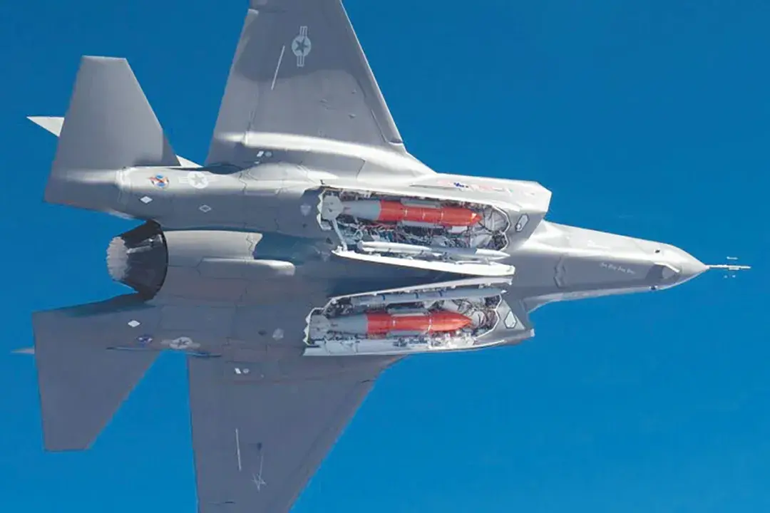 美軍 F-35A 戰鬥機攜帶 B61-12 核炸彈(環球時報資料圖片)