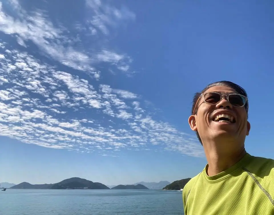 筆者很欣賞吳秋全教授假日獨自跑步自拍的相片，充滿喜樂和美感  