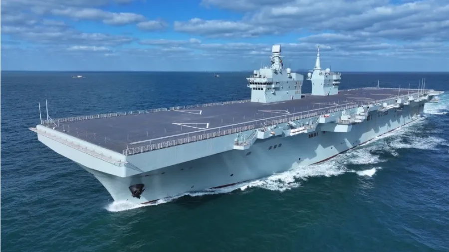 海軍四川艦順利完成首次航行試驗的封面圖片