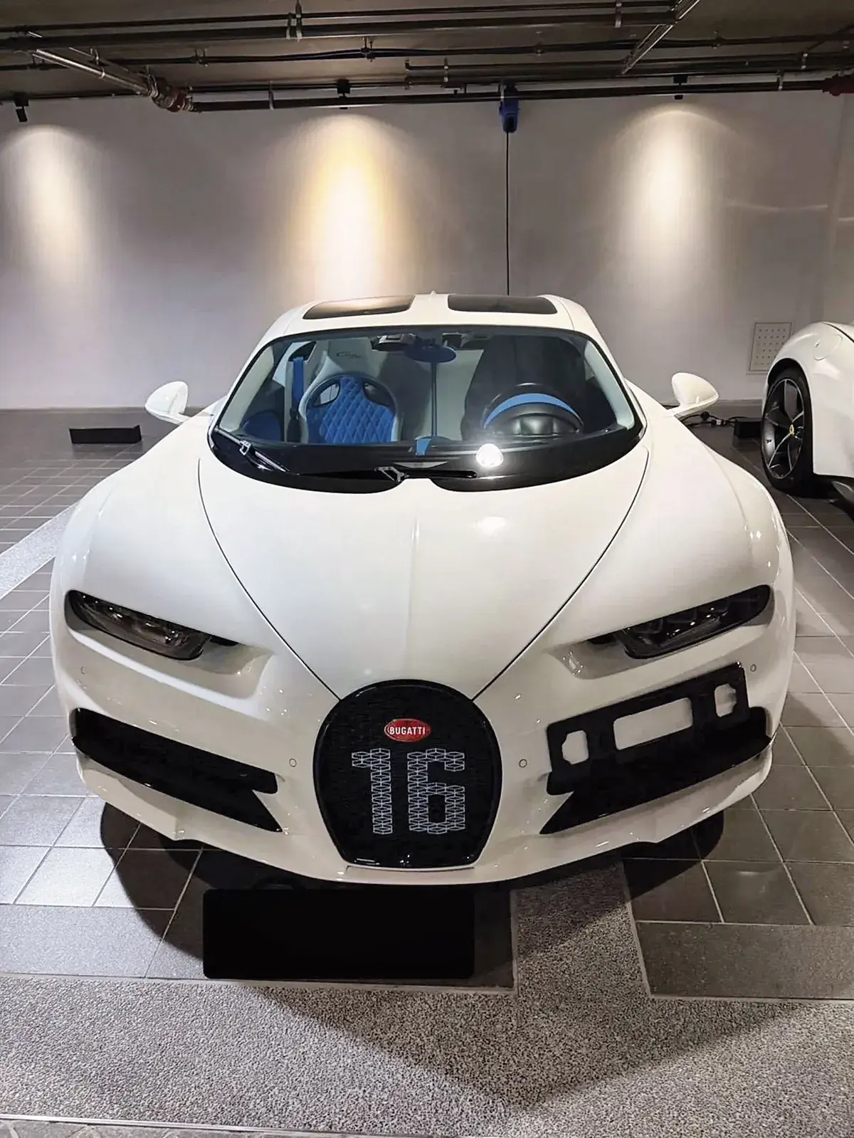 北檢查扣太子集團26輛名車，其中包含價值近2億元新台幣的布加迪「山豬王」（圖），近日將變價拍賣充公。（翻攝畫面）