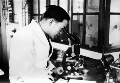 1946年，錢三強在巴黎居里實驗室 (資料圖片)