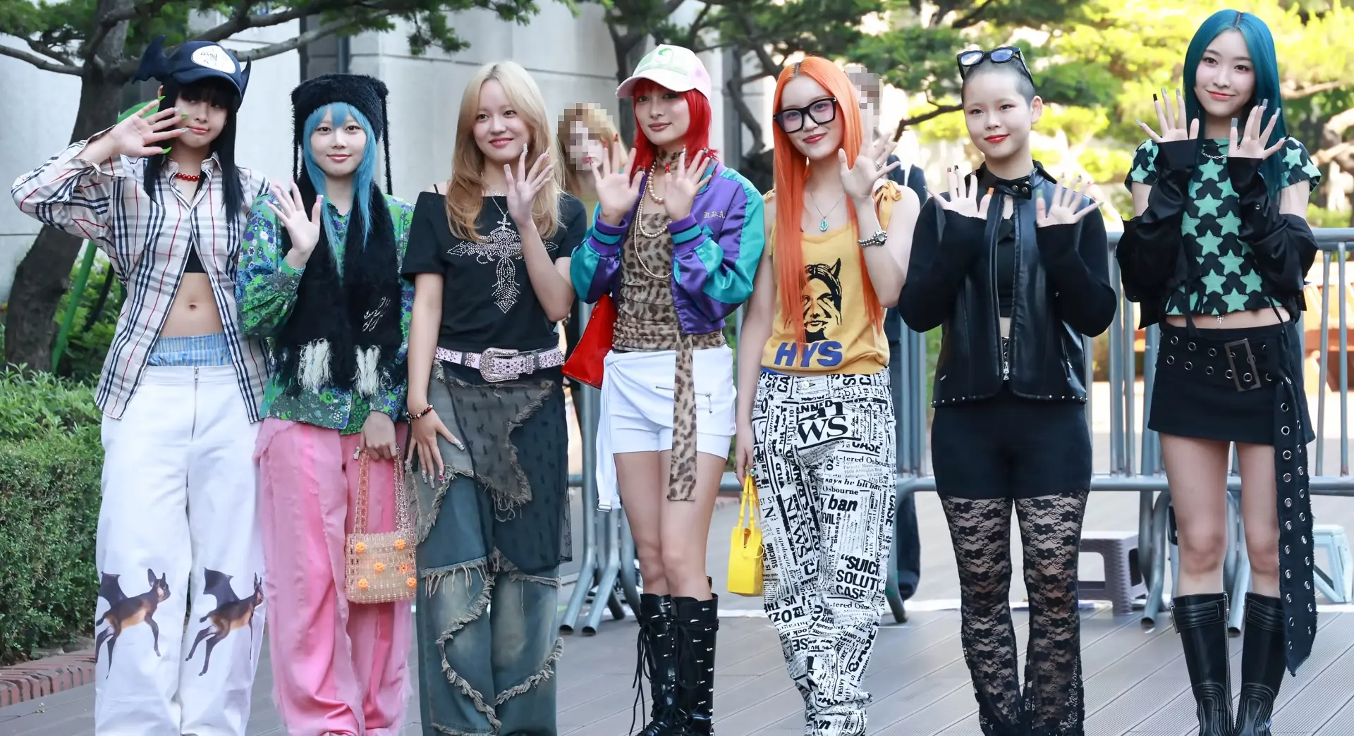 出道於2022年3月的XG，由7名日本成員組成，透過XGALX的K-pop訓練系統打造，近年在全球累積了超高人氣，並預計於2026年起展開橫跨亞洲、北美、歐洲、大洋洲與中南美的世界巡演。