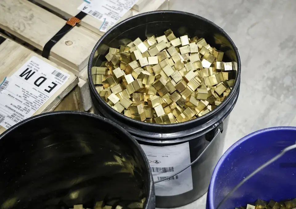 稀土藏量差異很大，部分稀土比銅礦還常見。資料圖片