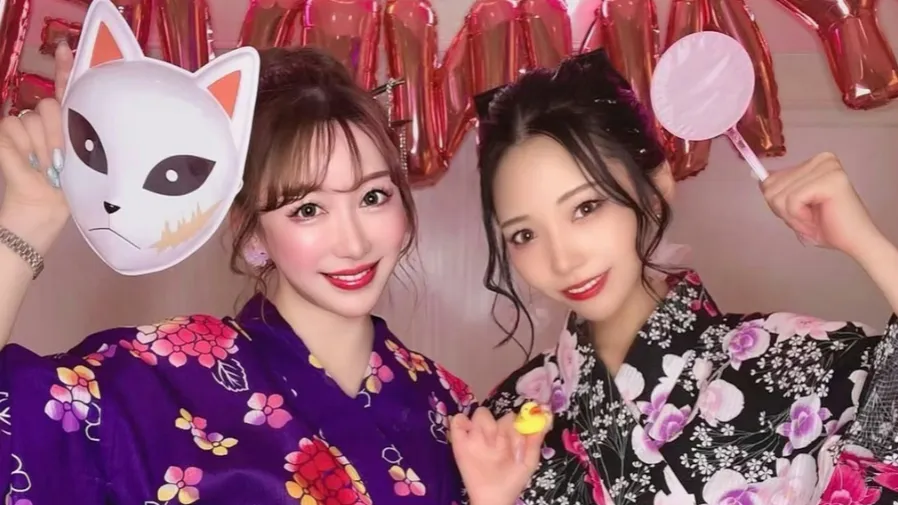 隱藏二十年！日本14歲當媽的女生，如今和女兒同框太吸睛的封面圖片