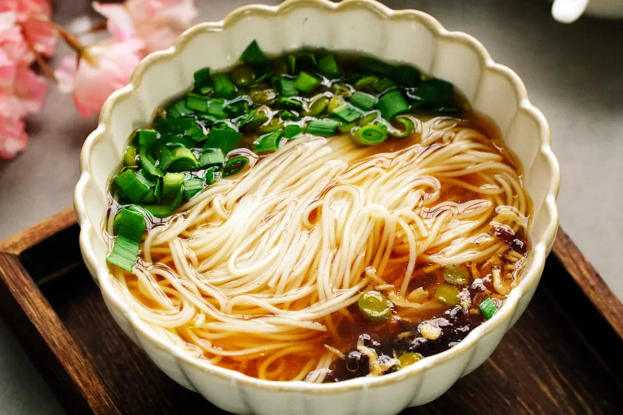 煮麵條粘成團，只過涼水不夠，前面步驟更關鍵。（來源：images）