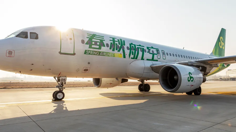 春秋航空傳明年赴港上市｜內地廉航龍頭擬集資數億美元　摩通瑞銀掌舵 IPO的封面圖片