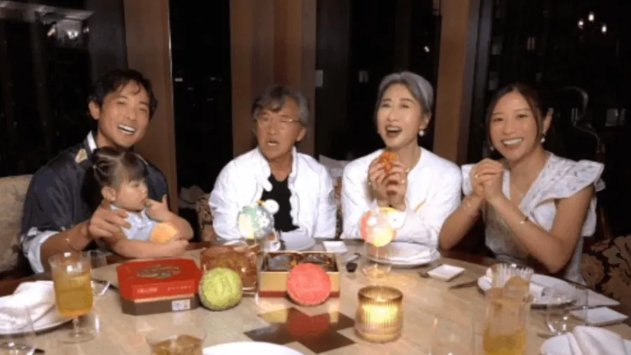 林子祥葉蒨文中秋三代同堂團聚｜2歲孫女萌度滿分 破格品嚐麻辣五黃月餅的封面圖片