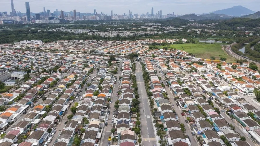 元朗錦繡花園5億元水管大維修終止 逾3000業主將獲退款  工程集資計劃終止全解析的封面圖片