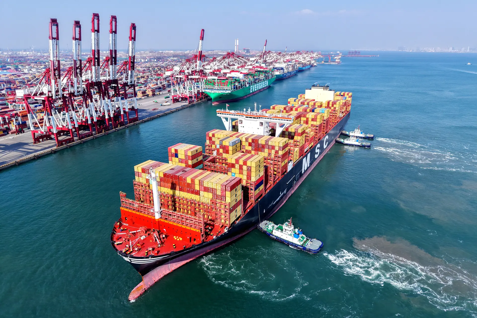 海上絲路：透過投資港口、航運與基礎設施，串聯中國沿海至東南亞、南亞、非洲東岸，最終進入歐洲地中海。(圖：新華社)