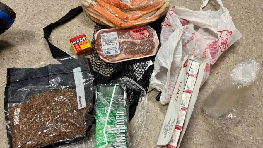 聖誕老人闖監獄？無人機空投牛排大麻竟被截獲的封面圖片