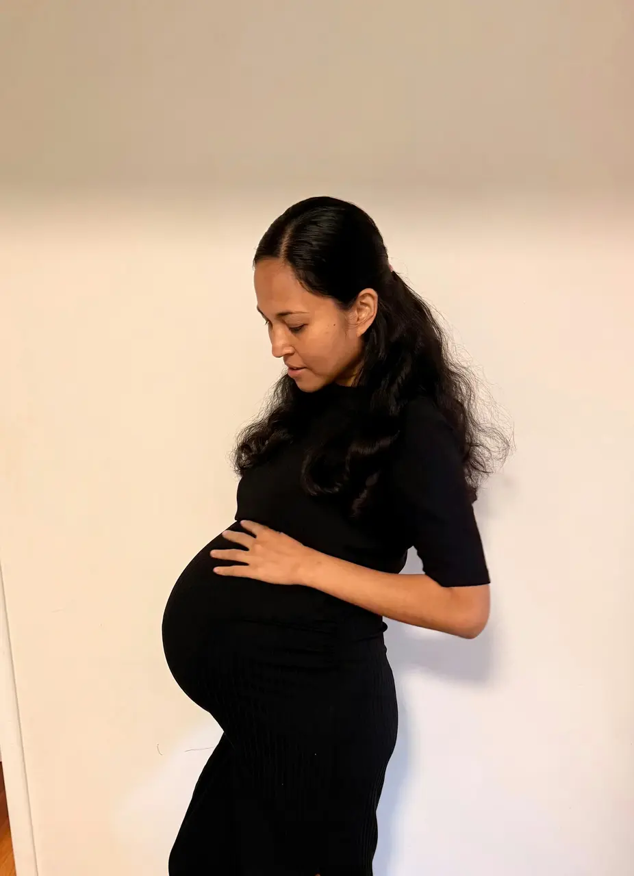 澳洲一名34歲母親Jenitar Na'amoana，便幸運迎來這樁千載難逢的生育奇蹟，讓原本擁有四名孩子的家庭，正式升級為八孩之家。（來源：GoFundMe）