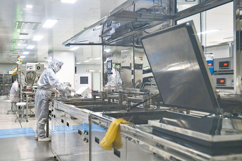 稀土是許多電子零件的必須元素。(新華社)