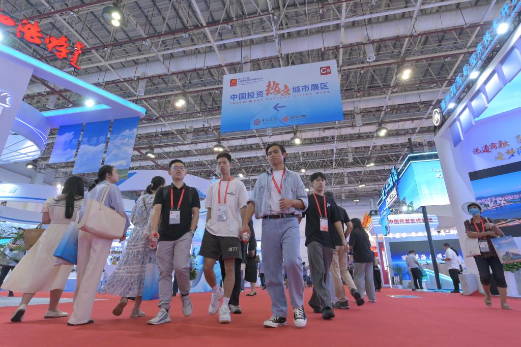 第二十三屆中國國際投資貿易洽談會展區。(新華社)