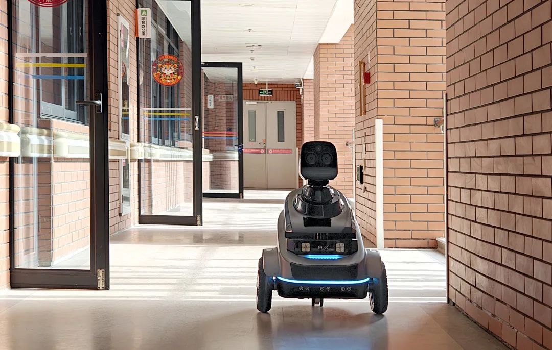 深圳市養老護理院引入「AI安全員」。圖源:深圳市養老護理院