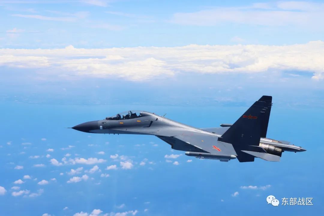 資料圖：中國國防部東部戰區戰機。