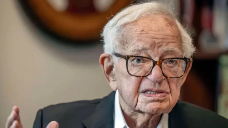 美經濟學家:特朗普用謊言治國,下一個世界領導者將是中國的封面圖片