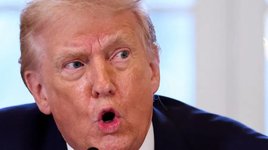 特朗普再恐嚇格陵蘭：不達接管協議就強硬手段 警告中俄將取得當地的封面圖片