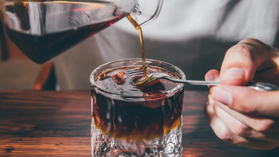 咖啡供給亮紅燈！氣候變遷減半適栽地日本推出無豆咖啡飲品的封面圖片