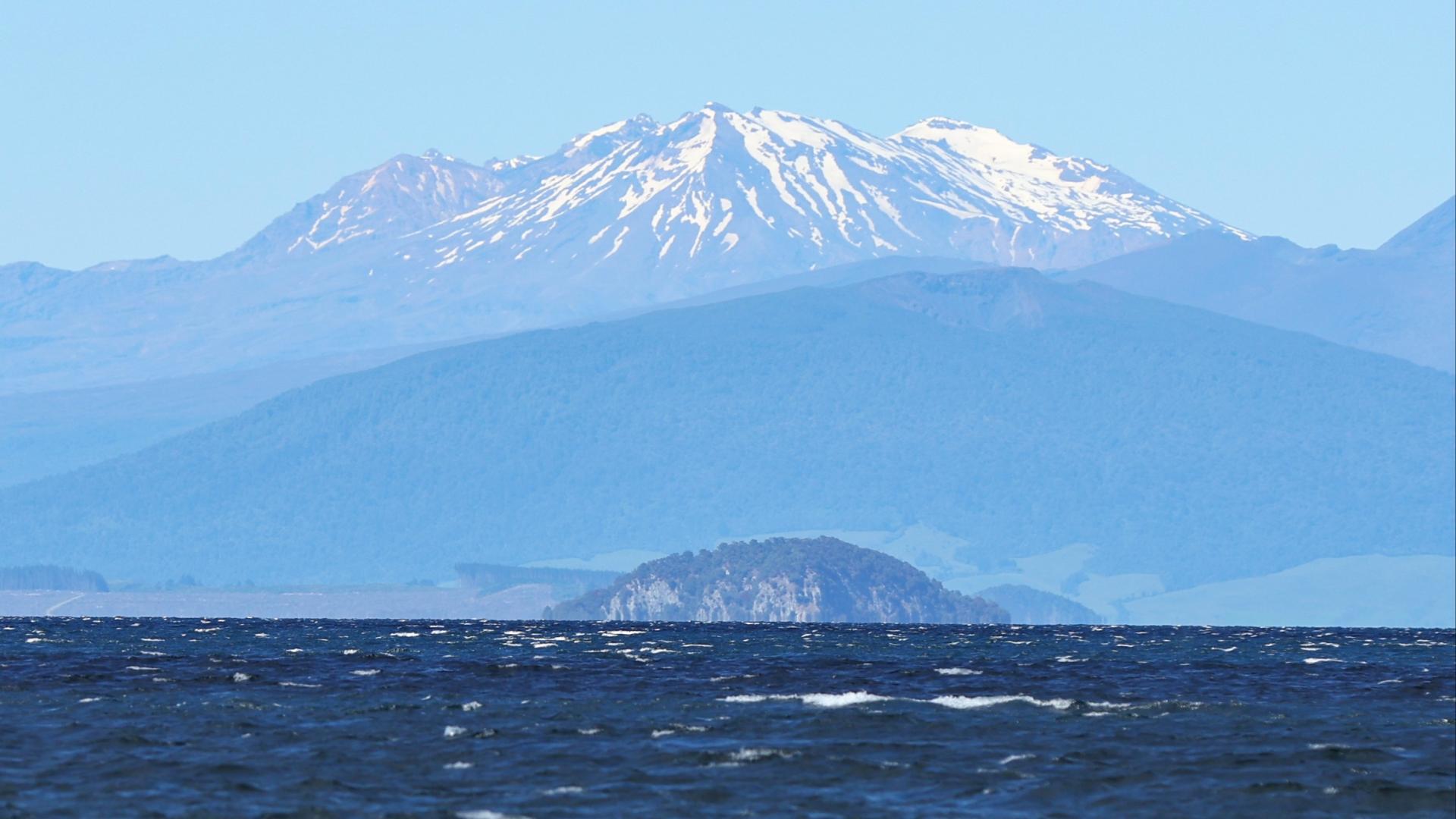 資料圖片：湯加里羅國家公園的魯阿佩胡火山。（新華社）