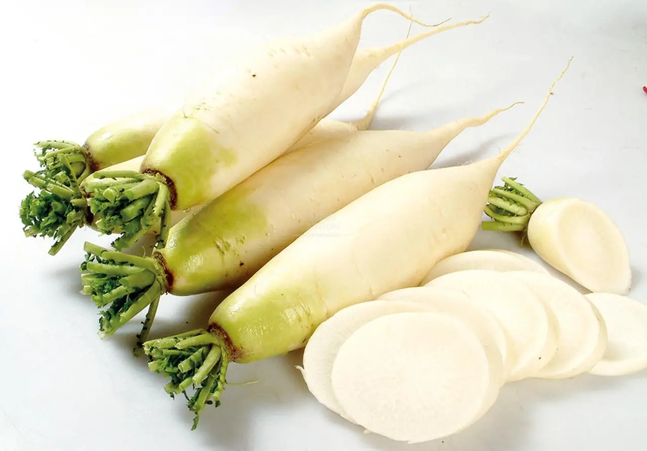 冬吃蘿蔔夏吃薑的說法，幾乎每個家庭都聽過，白蘿蔔也因營養豐富被叫作「廚房小人參」，是餐桌常客。（示意圖來源：images）