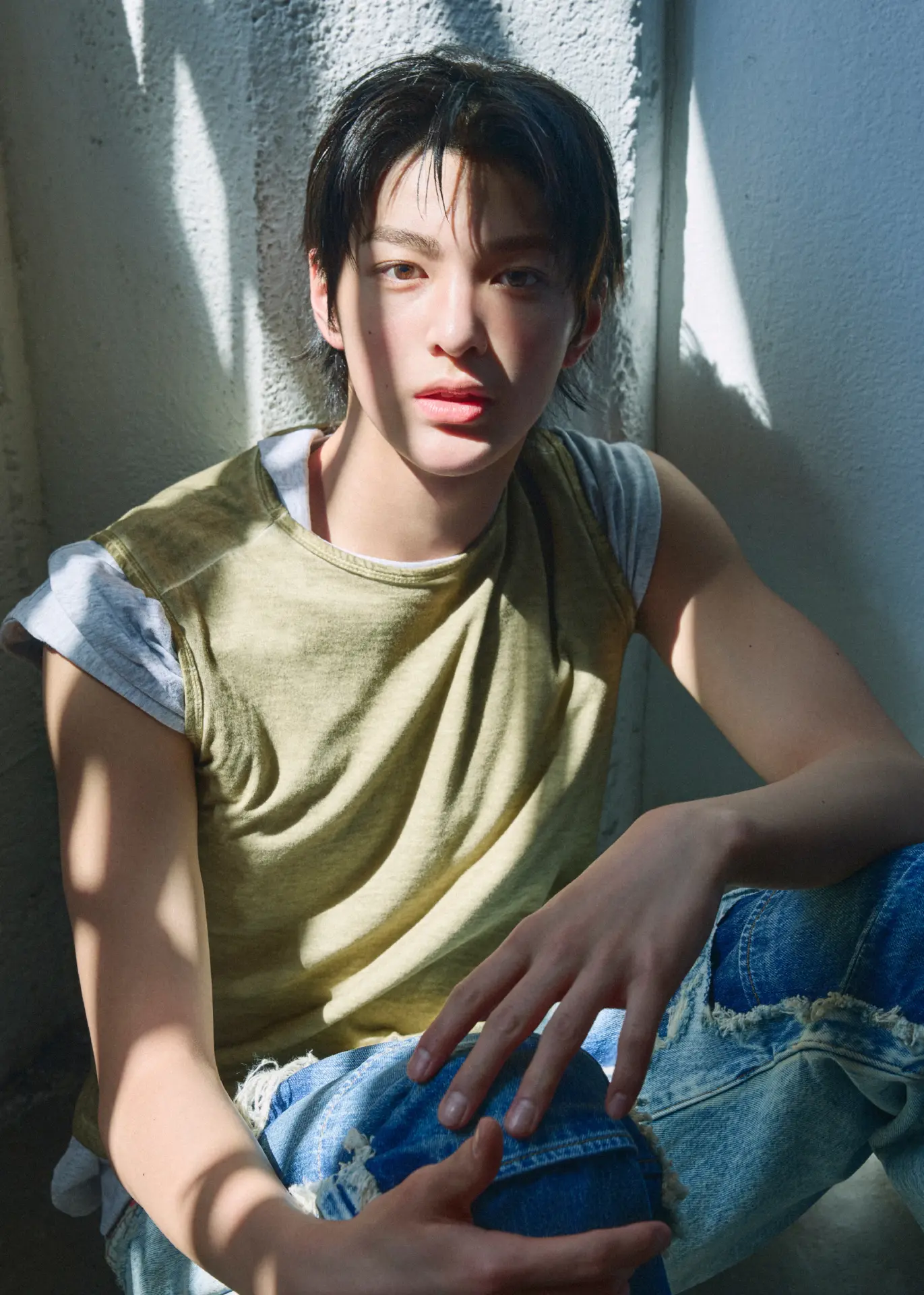 年僅 16 歲的忙內 Keonho 安乾鎬更因神似車銀優的精緻長相，被網友封為「新一代臉蛋天才」，出道 6 天便衝上熱搜。(圖片：CORTIS_BIGHIT@微博)