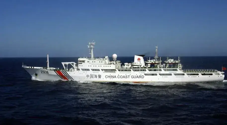 中國海警1307艦艇編隊在釣魚島領海內開展巡航 (資料圖片)