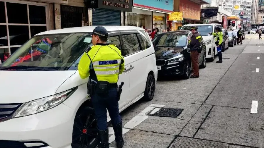 元旦起香港交通違例罰款調高 違泊罰款加至 400 元 超速 480 元起的封面圖片