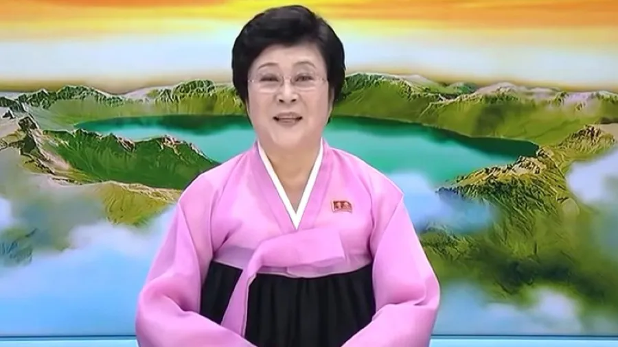 為播報金正恩活動 北韓「國寶級」主播李春姬重出江湖的封面圖片