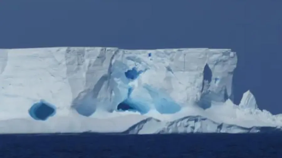 世界最大冰山易主!A23a 因快速解體退居第二,D15a 意外上位!的封面圖片