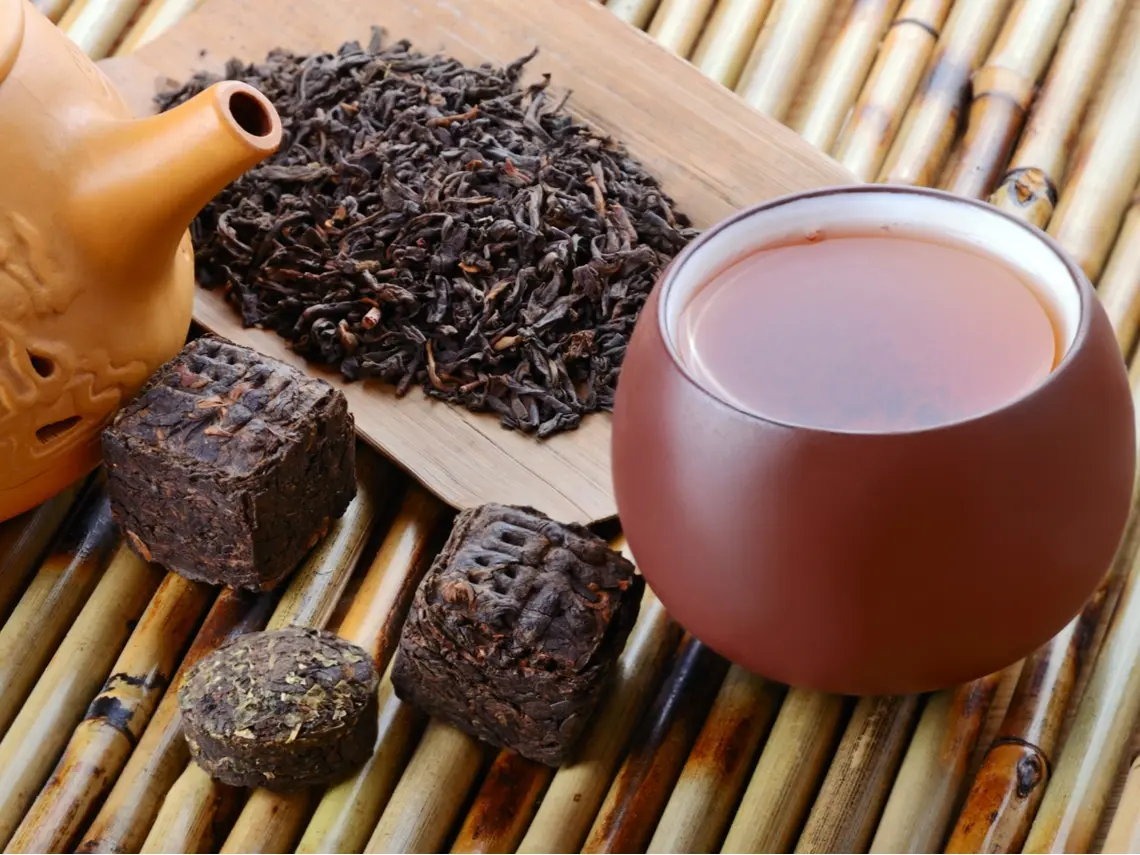 最特別的要數普洱茶，很多人都聽過「越陳越香」，這話其實沒錯，但有個大前提：保存得當。（示意圖來源：網絡）