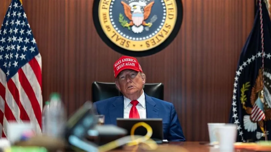 特朗普宣布暫緩攻擊伊朗能源設施，期限延至2026年4月6日的封面圖片
