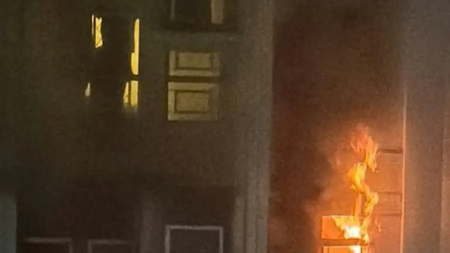 慈雲山住宅單位發生火警　一名男住客受傷送院的封面圖片