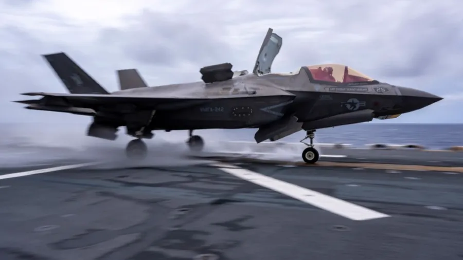 美海軍F-35戰機潛艦竟靠拆零件續命的封面圖片