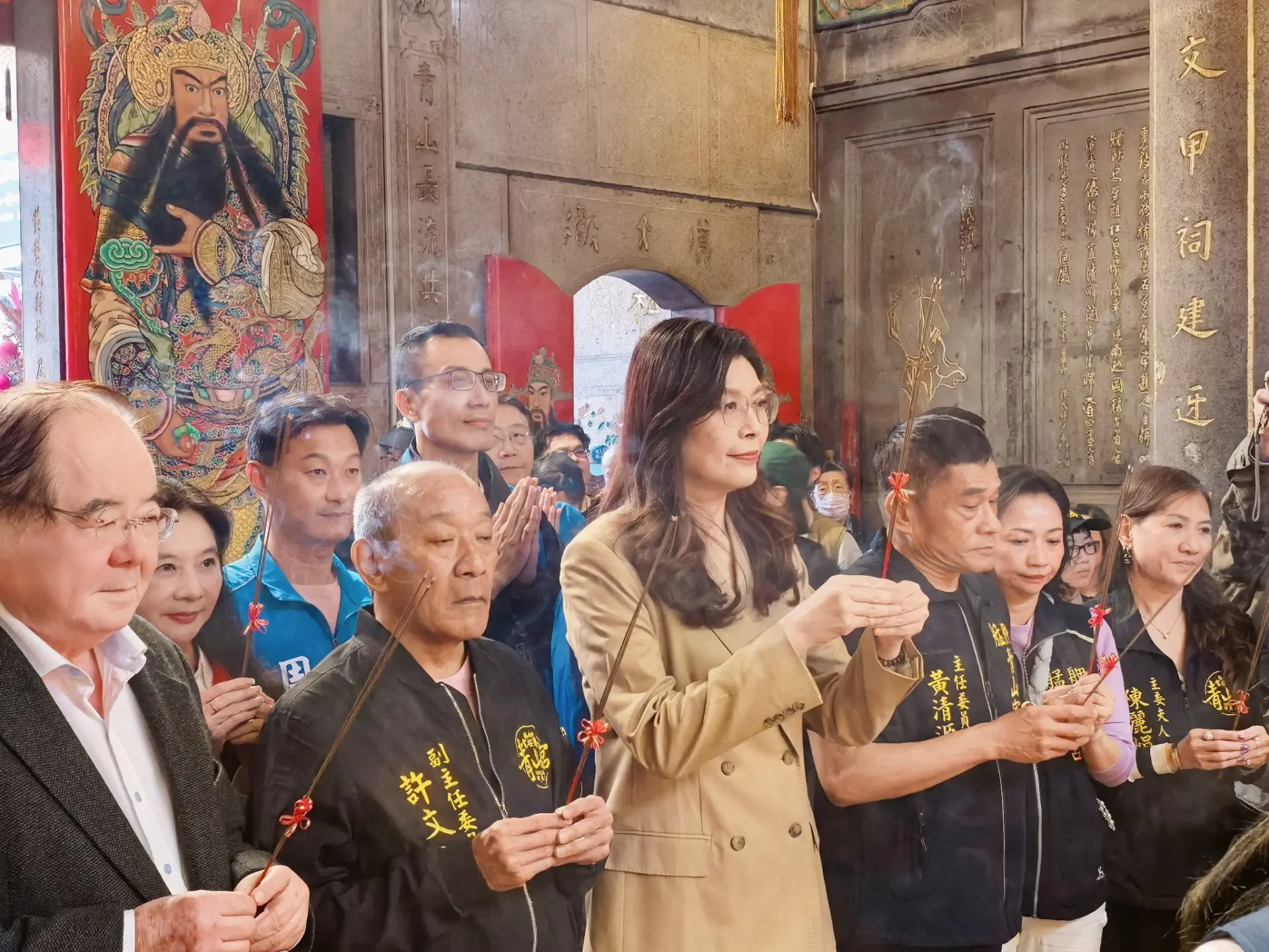 鄭麗文選擇在台灣地方選舉即將開打的時間點訪陸，本身就伴隨著巨大風險。不少國民黨員私下坦言，永遠不能低估民進黨的「抹紅能力」——無論北京採取何種舉措，都可能被民進黨扭曲為干預選情的「材料」。(圖：鄭麗文@FB)