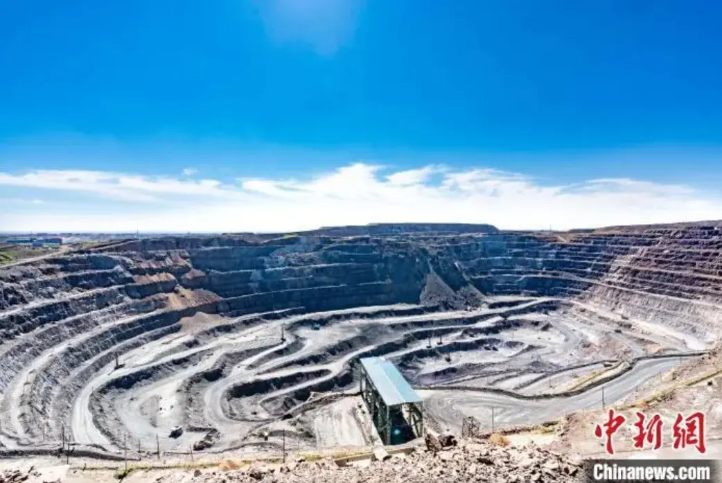 有「稀土之鄉」之稱的內蒙古白雲鄂博礦區。   中新網