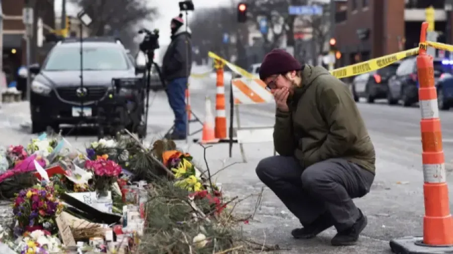 明尼阿波利斯頻發移民執法槍擊案 全美爆發反暴力執法抗議的封面圖片