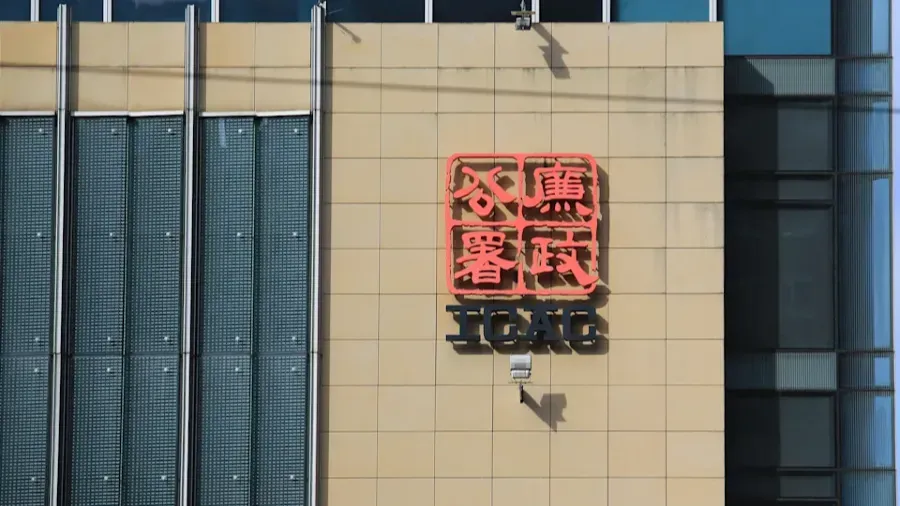 2025立法會選舉｜廉署拘捕3人 涉網上轉載煽惑不投票或投白票的封面圖片