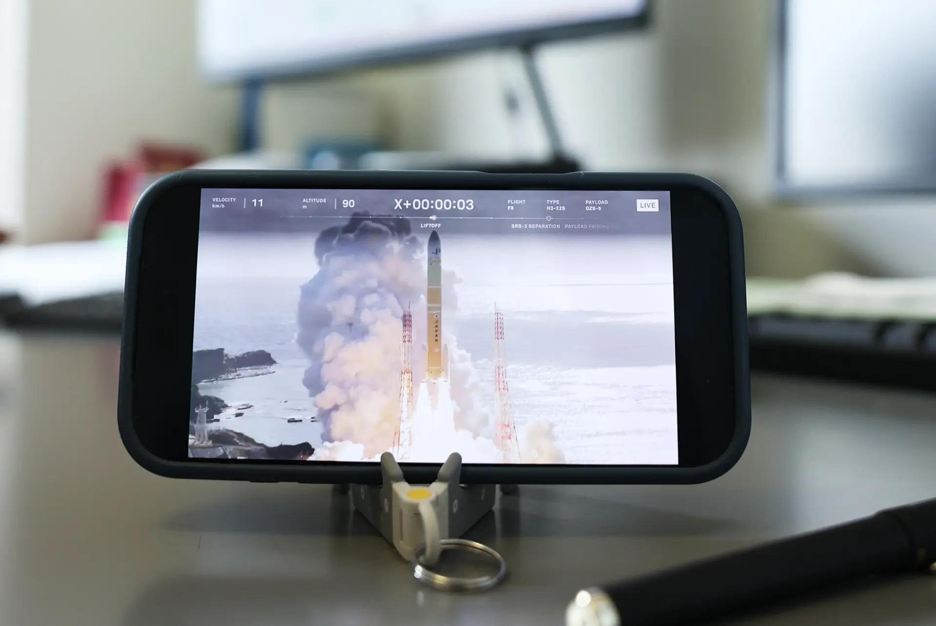 當天10時51分左右，日本H3火箭8號機從鹿兒島縣種子島宇宙中心發射升空。火箭上搭載有日本準天頂衛星系統的「引路5號」衛星。(圖：新華社)