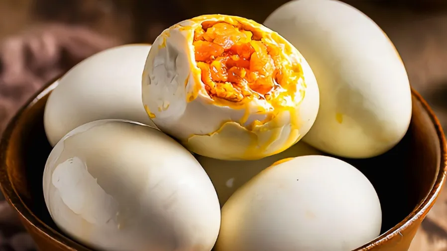 鹹香流油的鴨蛋誰不爱?每天一顆真會增加死亡風險?的封面圖片