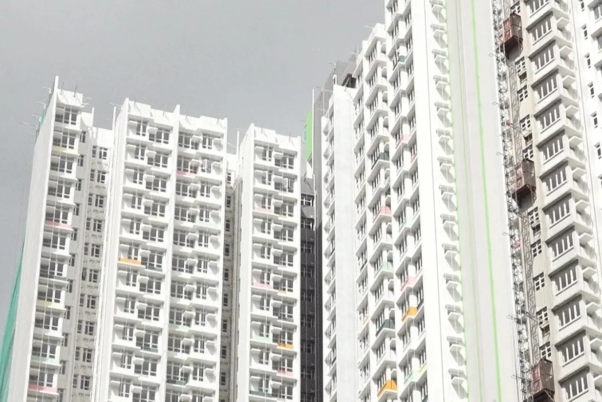 申請反應持續熾熱，截至 8 月 6 日申請截止，房委會共收到約 3.6 萬份申請，按宏緻苑 2576 伙計算，超額認購約 13 倍，與「居屋 2024」超購幅度相若。(圖：網絡翻攝)