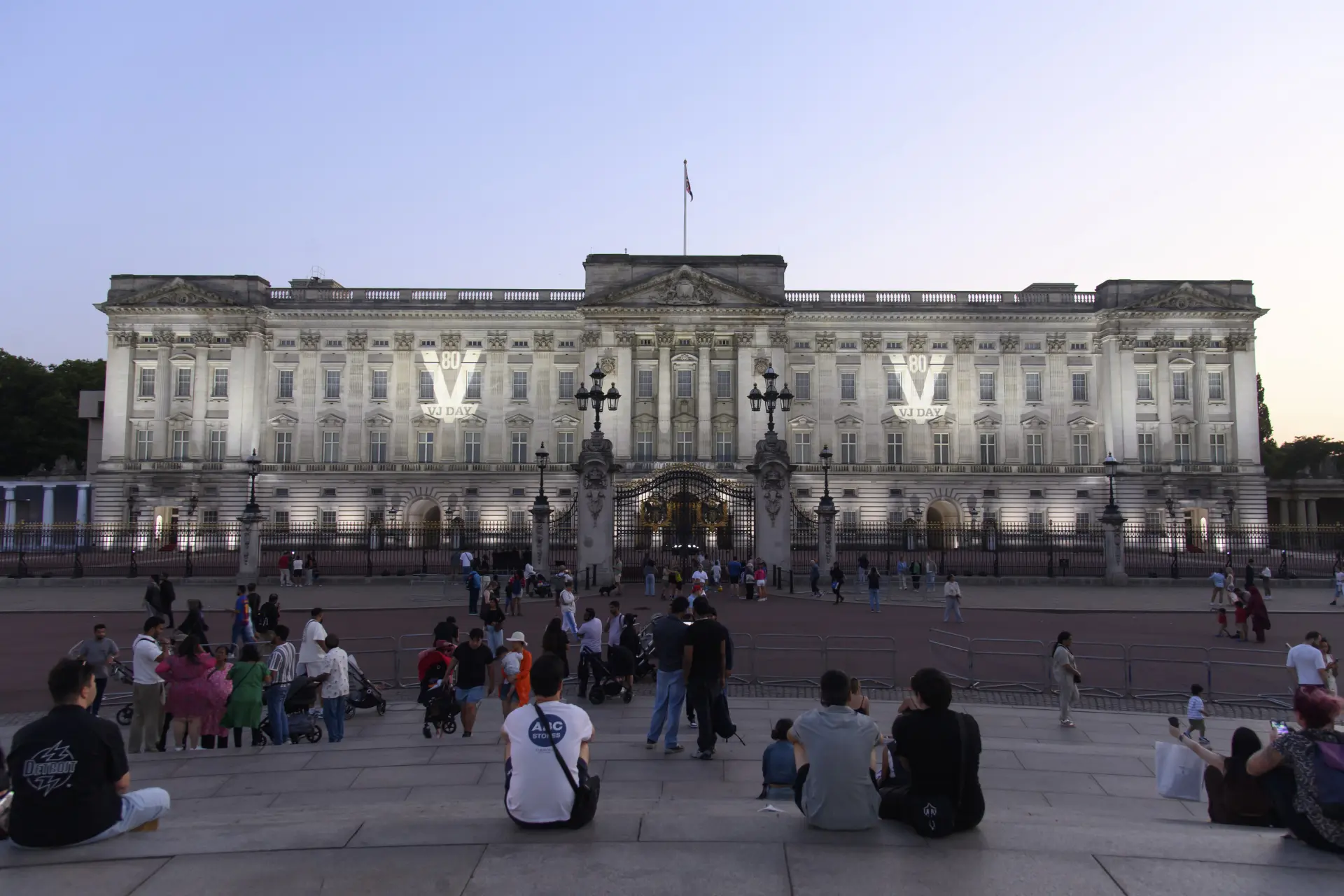 人權組織 Liberty 指出，英國有 210 萬人無法上網，強制數碼證將排斥貧困者與長者。(圖：新華社)