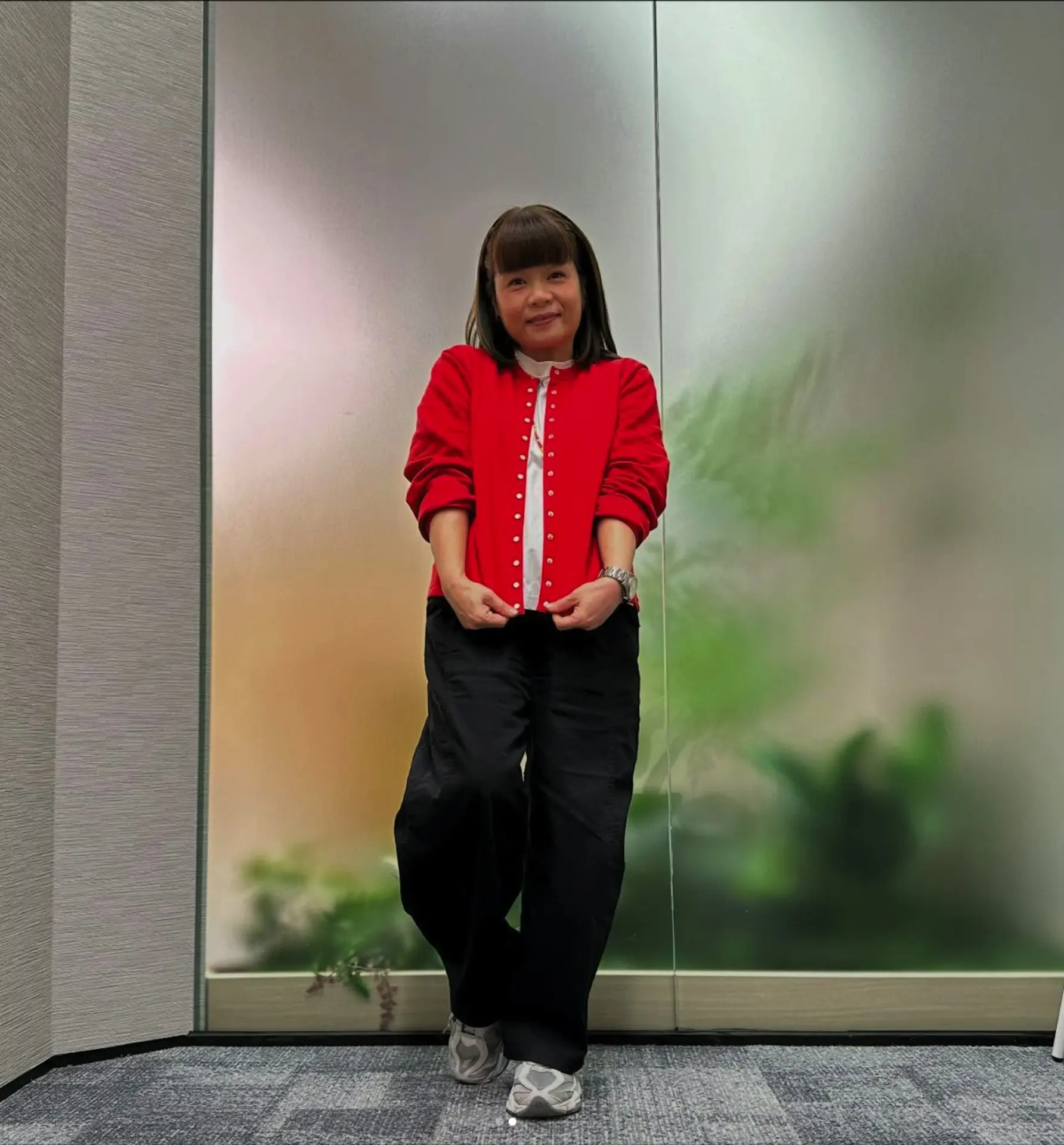 小儀在帖文中感性寫道：「2025年，對我嚟講係一個好年份。多謝你，令我人生下半場更精彩。亦想與愛我的你們分享，多謝你們滿滿的祝福。聖誕快樂﹗」(圖：Kitty Yuen Siu Yee 阮小儀@FB)