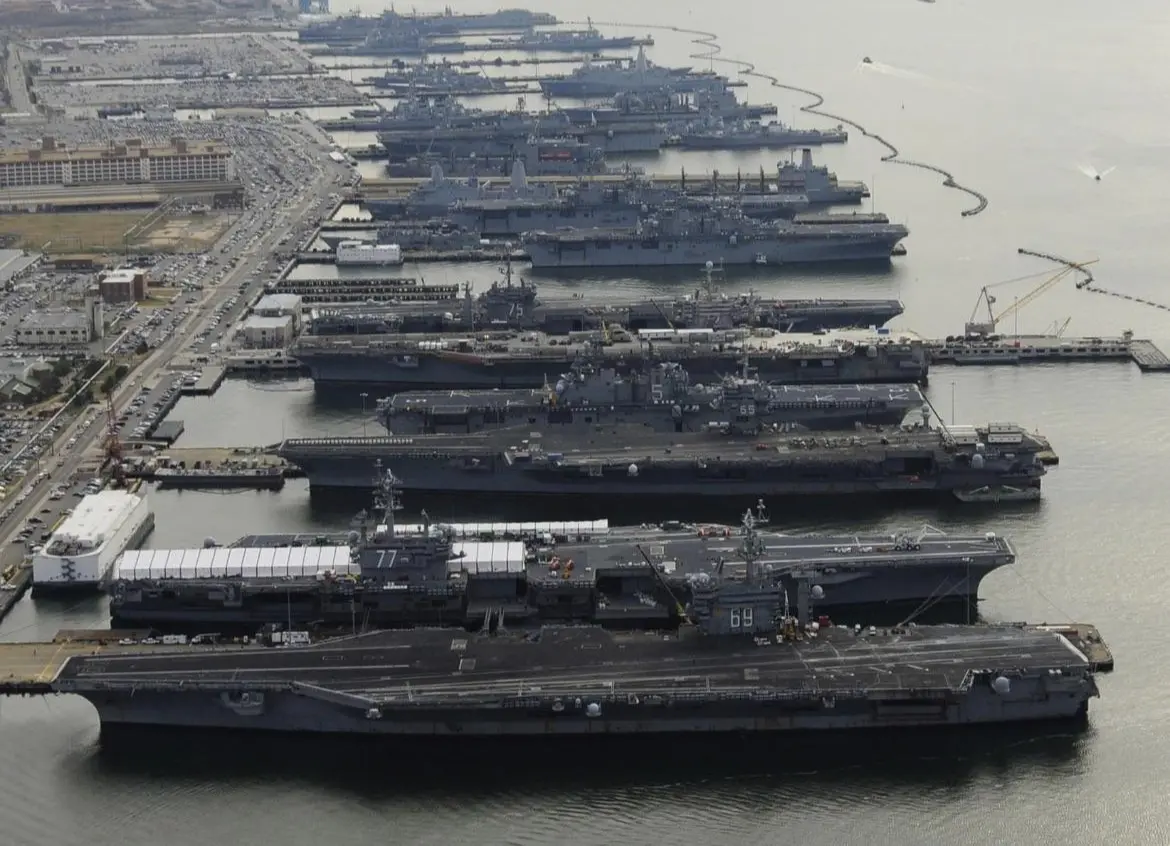 美國至今仍是全球唯一擁有十一艘超級航母的國家，其中包括十艘尼米茲級與一艘福特級。(圖：維基百科)