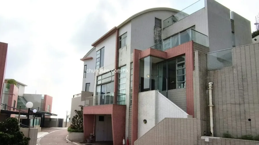 山頂加列山道銀主盤兩度流拍 發哥鄰居大屋減價仍無人問津的封面圖片