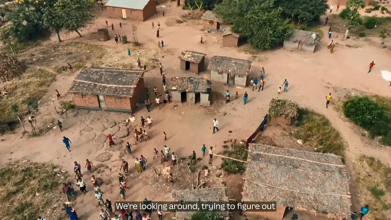 全球最大無條件派錢實驗落地馬拉維（Malawi），23萬村民每人無條件領700美元且用途不限。不僅催生村落創業風潮、盤活地方經濟，更降低兒童死亡率，打破當地長期外援扶貧無效的困境。（來源：Canva@YouTube）