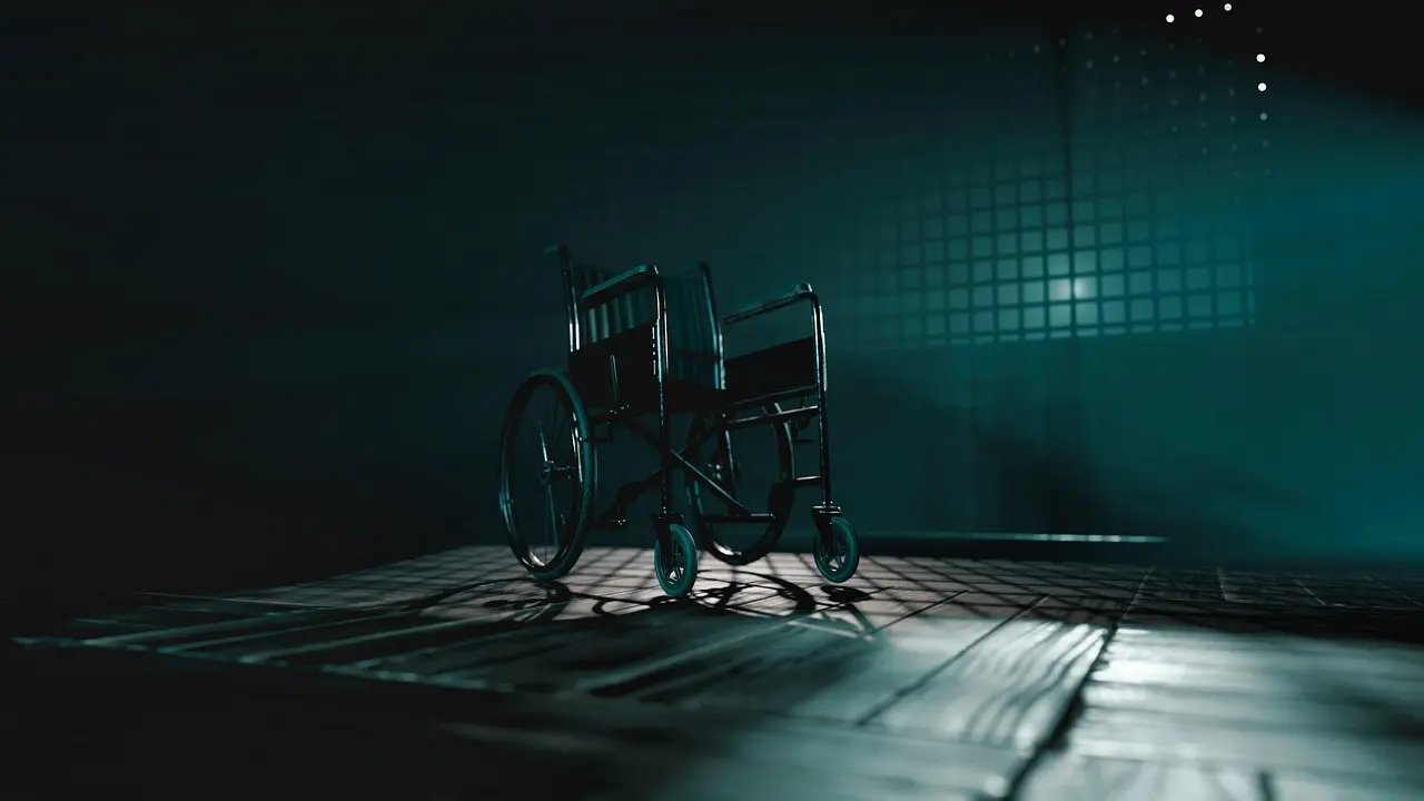 當時一場意外摔傷，讓她的右大腿骨折，本以為手術後就能慢慢康復，誰知命運開了個殘酷的玩笑。（示意圖來源：pixabay）