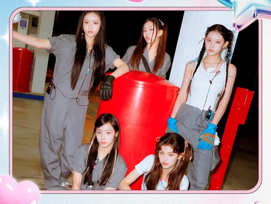 法院逐一駁回了 NewJeans 方的五項核心主張。針對「解雇閔熙珍構成違約」的說法,法官指出,合約中並無閔熙珍必須擔任 ADOR 代表的規定。(圖片:NewJeans_ADOR@X)